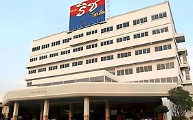 The Rich Hotel