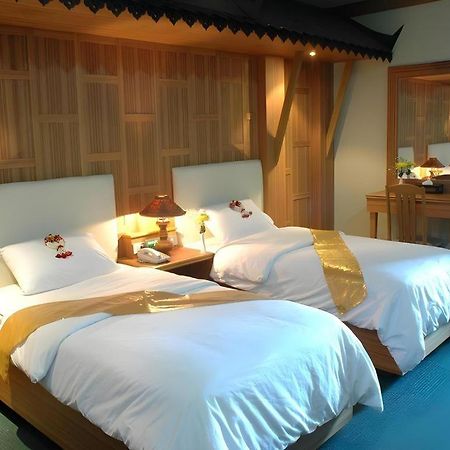 The Rich Hotel Nonthaburi Exterior photo