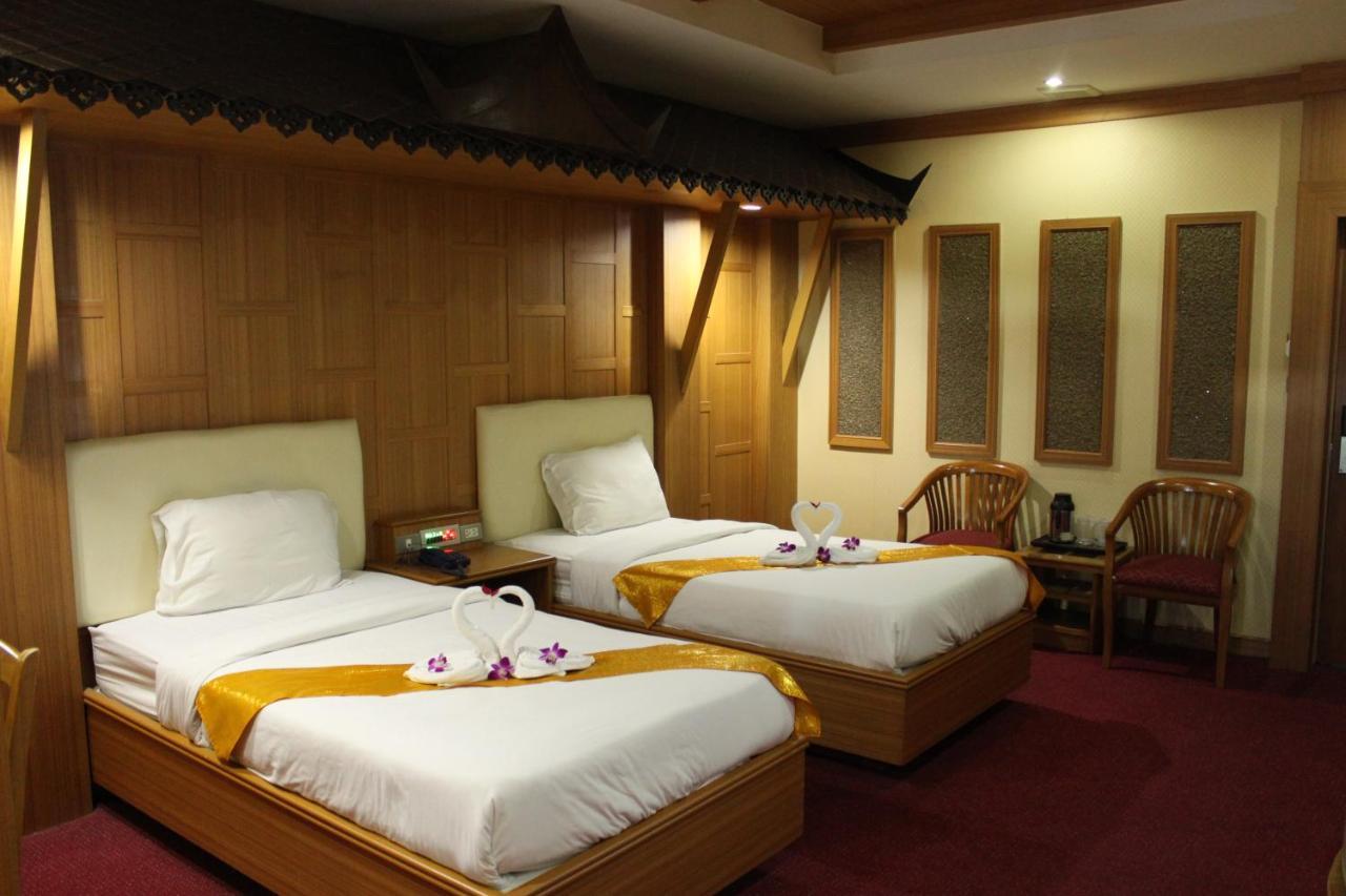 The Rich Hotel Nonthaburi Exterior photo