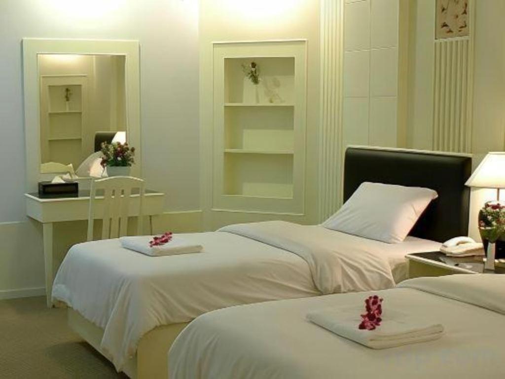 The Rich Hotel Nonthaburi Exterior photo