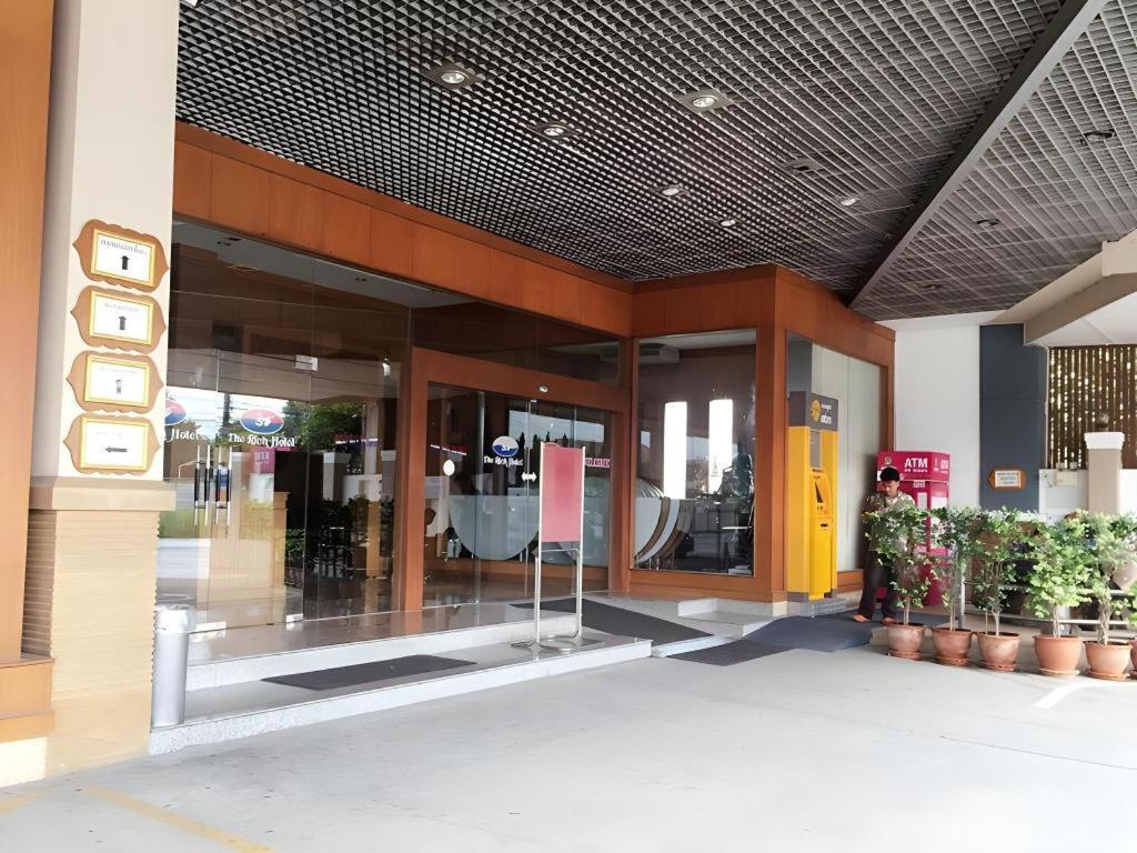 The Rich Hotel Nonthaburi Exterior photo